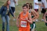 Adam Henriksen at about 800m