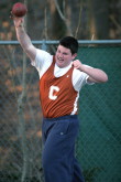 Sean Kahn throws the Shot