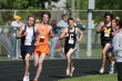 Alex Yersak presses the leader in the 3200m