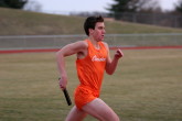Adam Henriksen in 4 X 400m